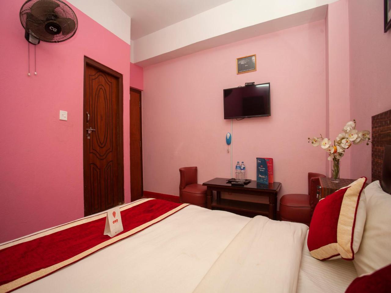 Oyo 195 Global Hotel And Resort Kathmandu Ngoại thất bức ảnh